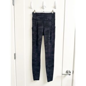 Lululemon Leggings - Black Camo with Pockets - Size 4